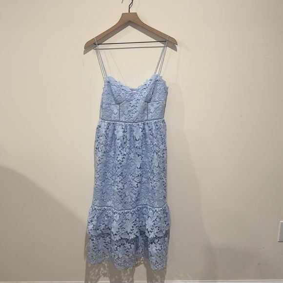 • CLUB MONACO •  Nanhah Blue Lace Midi
6 - Picture 3 of 6